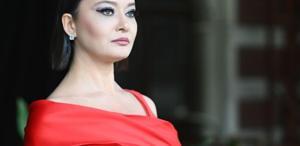 Gençlik pozu olay oldu Nurgül Yeşilçay’ı Afra Saraçoğlu’na benzettiler