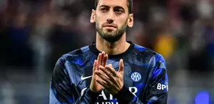 Hakan Çalhanoğlu transfer kararını resmen açıkladı