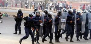 Angola’da akaryakıt zammı protestoları kanlı bitti: 4 ölü, 500 gözaltı