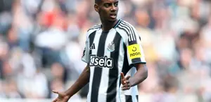 Newcastle, Isak için yapılan 140 milyon euroluk tarihi teklifi reddetti