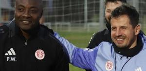 Antalyaspor, 13 oyuncu ve 1 antrenörüne veda etti