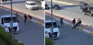Sakarya’da trafikte dehşet anları Çekiç, sopa ne varsa kullandılar