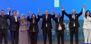 Cumhurbaşkanı Erdoğan rozet taktı İşte AK Parti’ye katılan 9 belediye başkanı