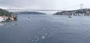 37. Boğaziçi Kıtalararası Yüzme Yarışı’nda binlerce yüzücü kıtaları birleştirdi