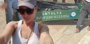 10 gün önce cezaevinden çıkan kadın, arkadaşının evinde ölü bulundu