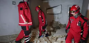 Düğün hazırlığı yapan ailenin üzerine evin tavanı çöktü