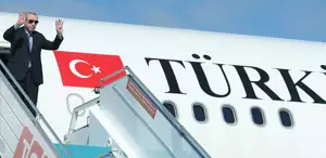 Erdoğan Mısır’da Uçak önce pisti pas geçti sonra havalimanına iniş yaptı