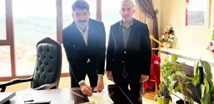 Kaymakam, görev yaptığı ilçenin futbol takımına transfer oldu