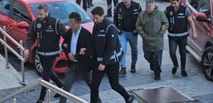 İki doktor “Zorla kürtaj“ iddiasıyla gözaltına alındı