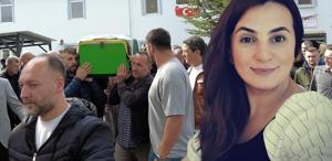 Otobüs durağına dalan araç genç kadını hayattan kopardı