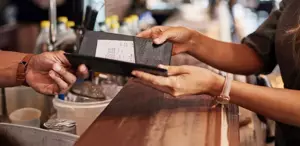 Bunu da gördük 10 bin liralık hesaba 45 TL’lik şarj ücreti eklediler