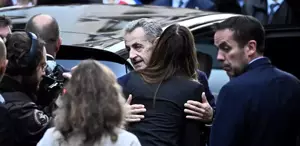 Hapse girecek eski Fransa Cumhurbaşkanı Sarkozy’den salvolar