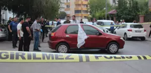 Otomobilde sır ölüm Vücudunda darp izlerine rastlandı, en yakınları gözaltına alındı