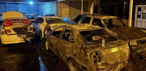 Mersin’de sanayi sitesinde park halindeki 5 araç kundaklandı