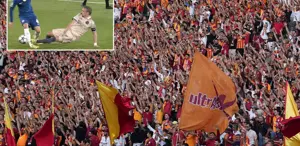 Kırmızı kart gördü Ajax’ın yıldızı Galatasaray maçında forma giyemeyecek
