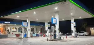 Türkiye’de 300’den fazla istasyonu var Akaryakıt devi resmen satıldı