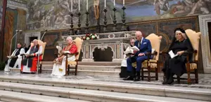 Vatikan’da 5 asır sonra bir ilk İngiliz Kralı, Papa ile dua etti