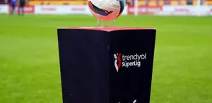 Süper Lig’de flaş ayrılık Takımı geçen sene şampiyon yapan hocayla yollar ayrıldı