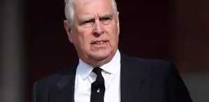 İngiltere Kralı Charles, kardeşi Prens Andrew’un ünvanlarını geri alıyor