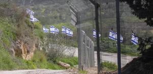 Büyük skandal böyle görüntülendi Bayrakları astıkları yere bakın