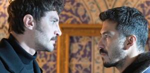 Ünlü oyuncu bir telefonla kan davasını bitirdi