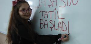 Ara tatil kaldırılacak mı Bakan Tekin’den öğrencileri üzecek sözler