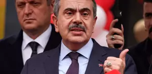 Bakan Tekin’den muhalefete: Önce okuma yazma öğrensinler