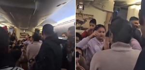 Böylesi görülmedi Tuvaletten kötü kokular yayılınca uçak kalkış noktasına geri döndü