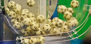 22 yıllık inadın karşılığını aldı: Aynı sayılarla büyük ikramiye kazandı