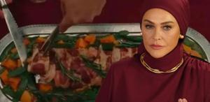 Domuz eti sahnesi pahalıya patladı Darbe üstüne darbe