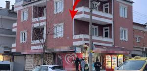 Boşanma aşamasındaki eşinden kaçmak için balkondan atladı