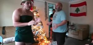 Oğlunu canlı yayında tekme tokat dövdü