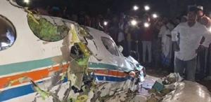 Hindistan’da ambulans uçak düştü Kurtulan yok