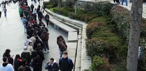 Beşiktaşlı taraftarlar, Hyeon-gyu Oh’un imza gününe akın etti