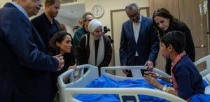 Prens Harry ve eşi Meghan, Ürdün’de Gazzeli çocukları ziyaret etti