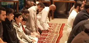 Manchester United iftar yemeği düzenledi