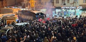 Gözünü Süper Lig’e diken lider Erzurumspor FK, kentte şampiyonlar gibi karşılandı