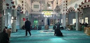 Bir ilimizin camilerinde Hamaney için Kur’an-ı Kerim okundu