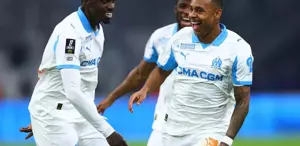 Süper maç 2 kere geriye düştüler ama 3 puanı söküp aldılar