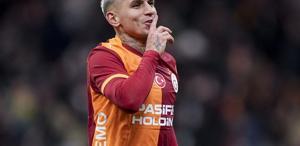 Takımdan ayrılıyor mu Lucas Torreira gelecekle ilgili kararını canlı yayında duyurdu