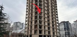 Kahramanmaraş’ta 18 yaşındaki genç kız, inşaattan atlayarak hayatına son verdi