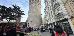 Galata Kulesi’nden atlayan kadın hayatını kaybetti