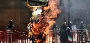 Meksika’da ABD ve İsrail politikaları eleştirildi Baal heykeli yakıldı