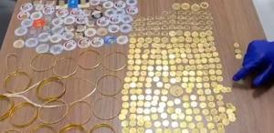 Sabaha karşı kapıya geldi Altın dolu çantayla kaçarken suçüstü yakalandı