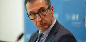 Almanya’da eyalet seçimlerini Türk kökenli Cem Özdemir kazandı