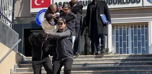 Kadıköy’de film gibi soygun: Ev sahibi ve bakıcısını bağlayıp 1 milyonluk vurgun yaptılar