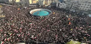 İran’da milyonlar Mücteba Hameney için sokaklarda