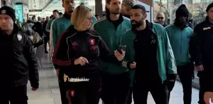 Liverpool oyuncuları Galatasaray maçı öncesi İstanbul’da AVM gezdi