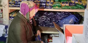 Sivas’ta Hayır Bakkalı İhtiyaç Sahiplerine Destek Oluyor