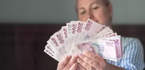 Emekli bayram ikramiyesi için ödeme takvimi belli oldu